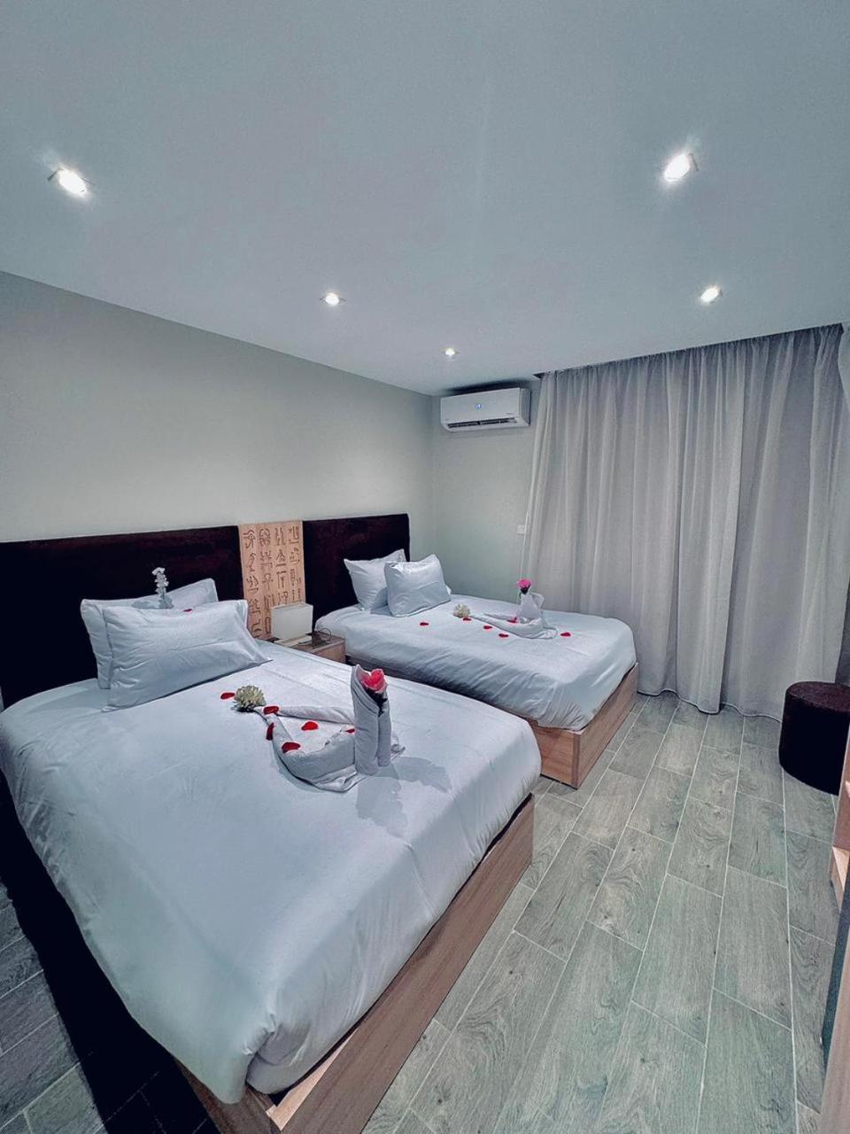 Khufu Pyramids Inn Nazlet el-Sîsi Zewnętrze zdjęcie